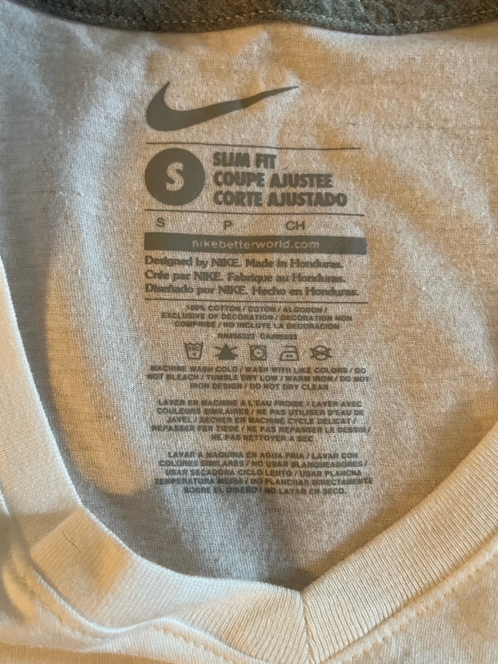 NWT- Nike Women's White V-Neck Tee with Carolina Blue Lettering - Picture 4 of 6